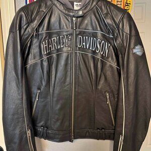 Women's 2XL Leather Harley Riding Motorcycle Jacket.